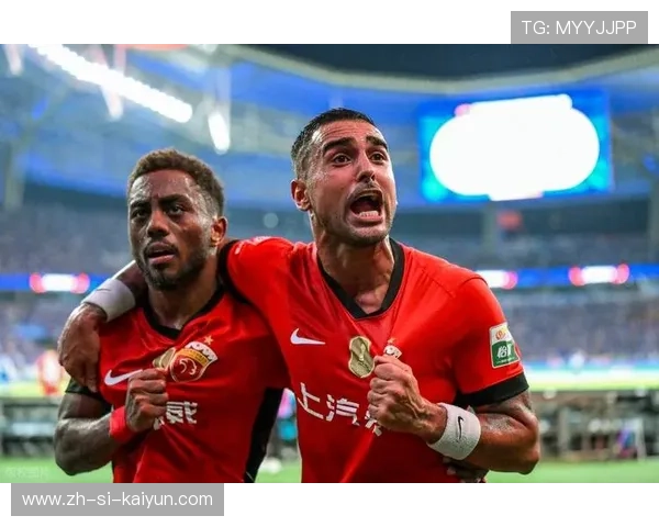 上海海港外援组合默契十足，卫冕目标明确